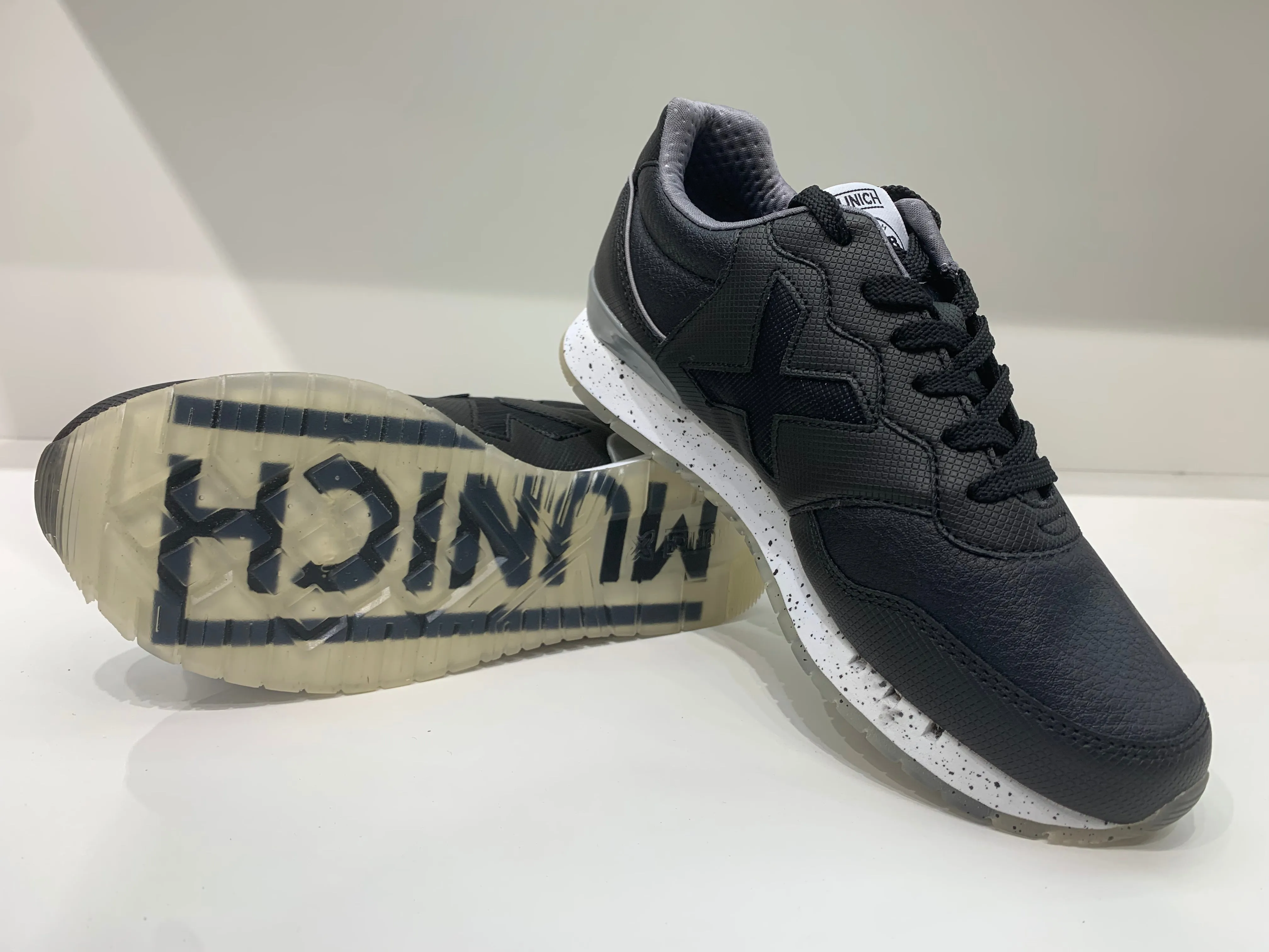 DASH WOMAN 193 BLACK