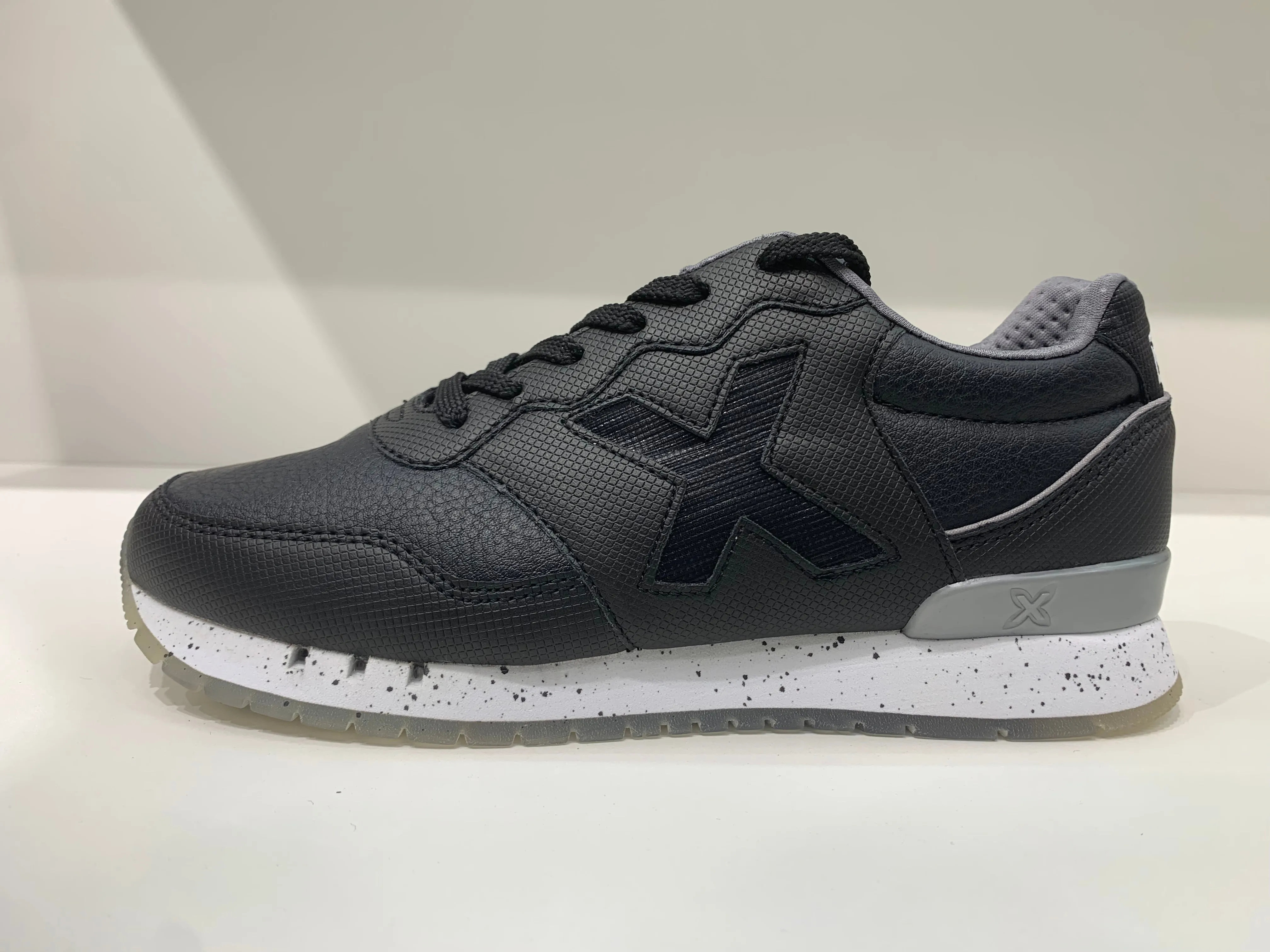 DASH WOMAN 193 BLACK